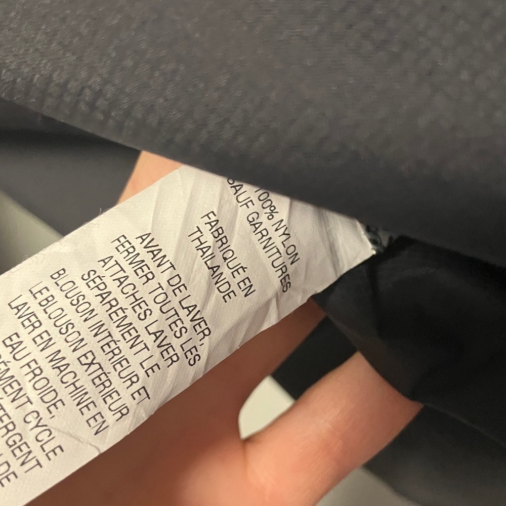 L.L. Bean Black Waterproof Hooded Rain Jacket - Picture 5 of 6